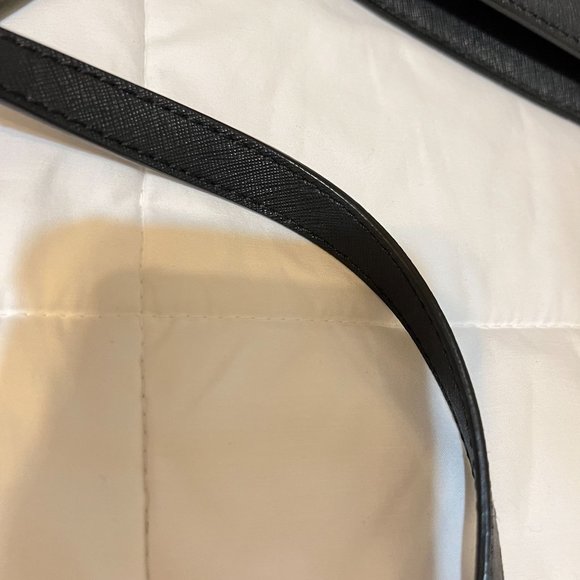 MICHAEL KORS  BLACK HANGBAG, BLACK WITH GOD TONE HARDWARE - Picture 13 of 16